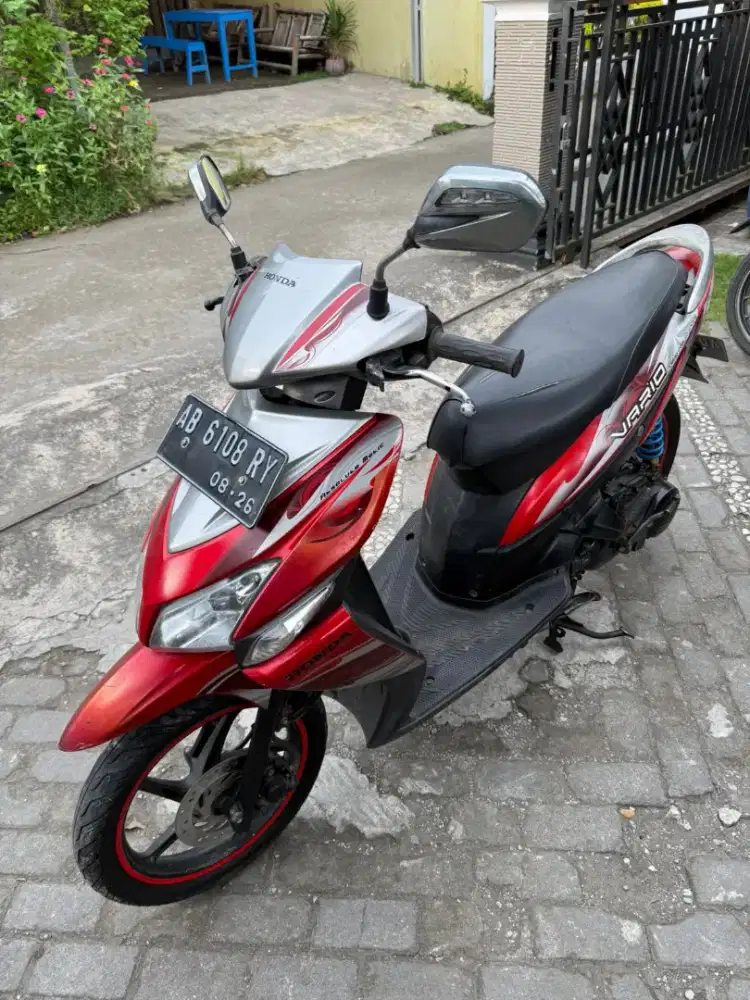Vario tahun 2011 plat AB sleman