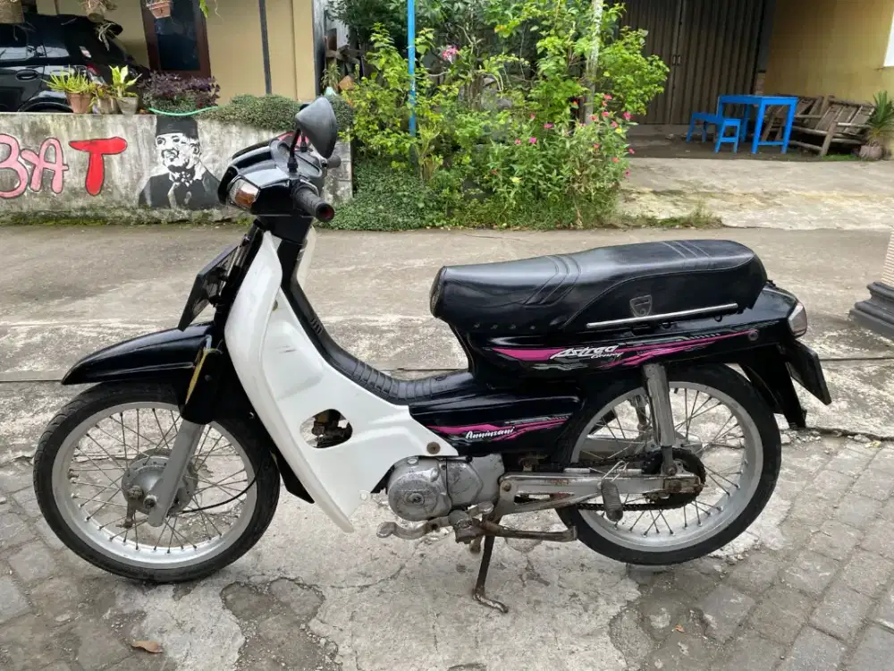Astrea legenda grand THN 2002 plat AB Wonosari