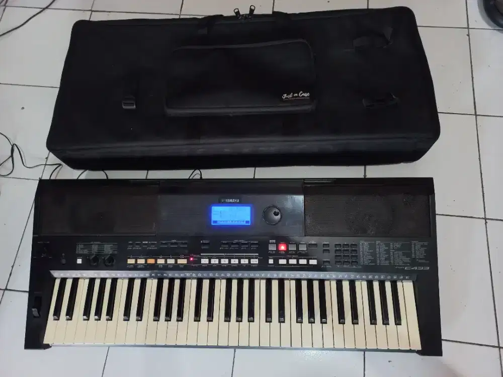Keyboars arranger merk yamaha PSR E433 include gigbag super tebal