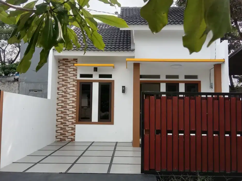 DI JUAL RUMAH MURAH 3 KAMAR TIDUR DI SENOPATI ESTATE BEKASI TIMUR