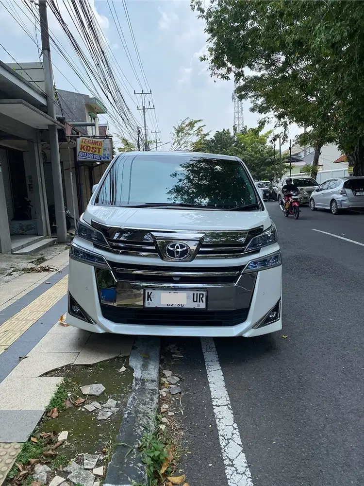 Toyota Vellfire 2018 Bensin