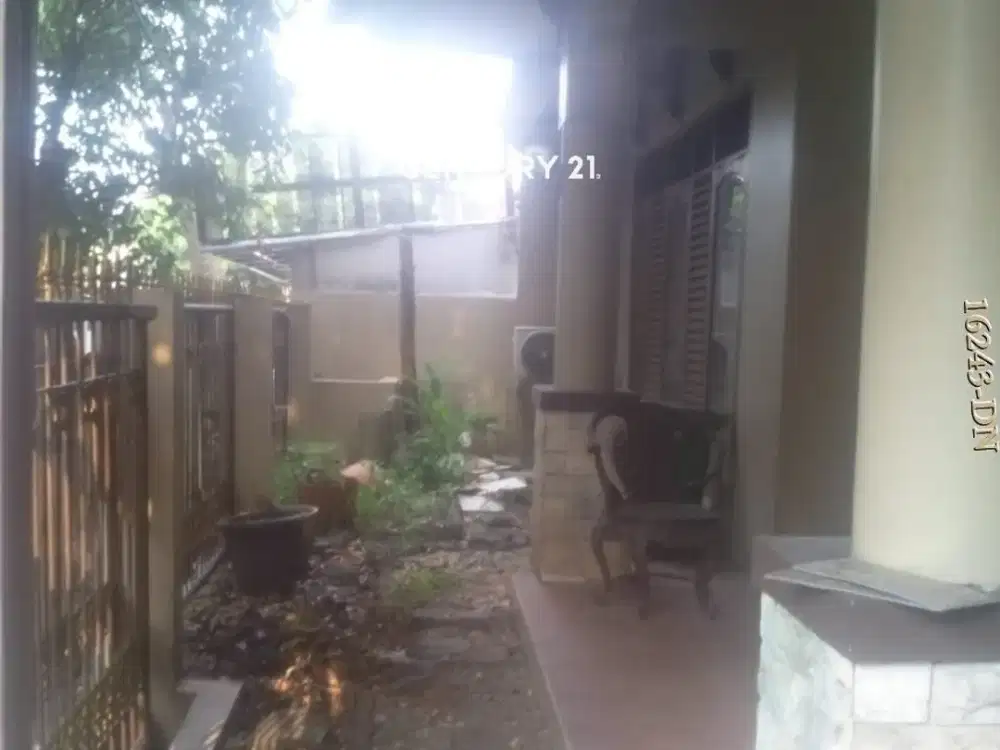 Dijual Rumah dalqm lingkungan yang asri dan nyaman, Bintaro Jaya Sektor 9