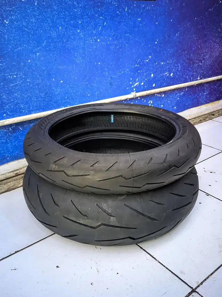 PIRELLI DIABLO ROSSO IV 120/70 & 180/55 (ZX6R/Z900)