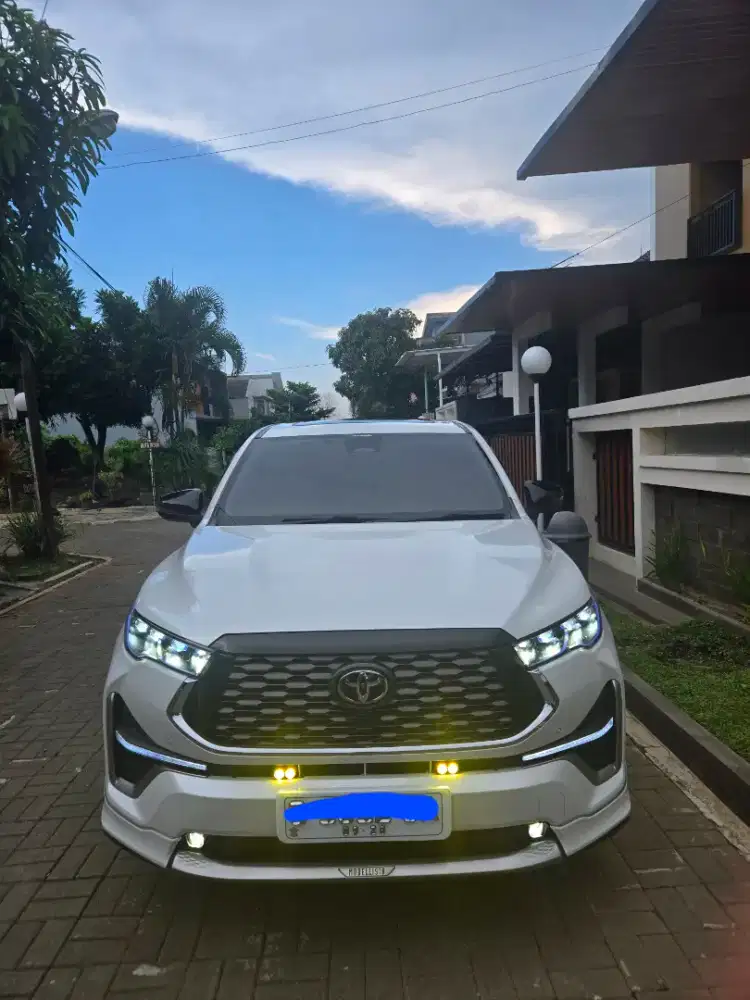 Toyota Innova Zenix Q Hybrid Modellista TSS 2023 Premium Colour Putih