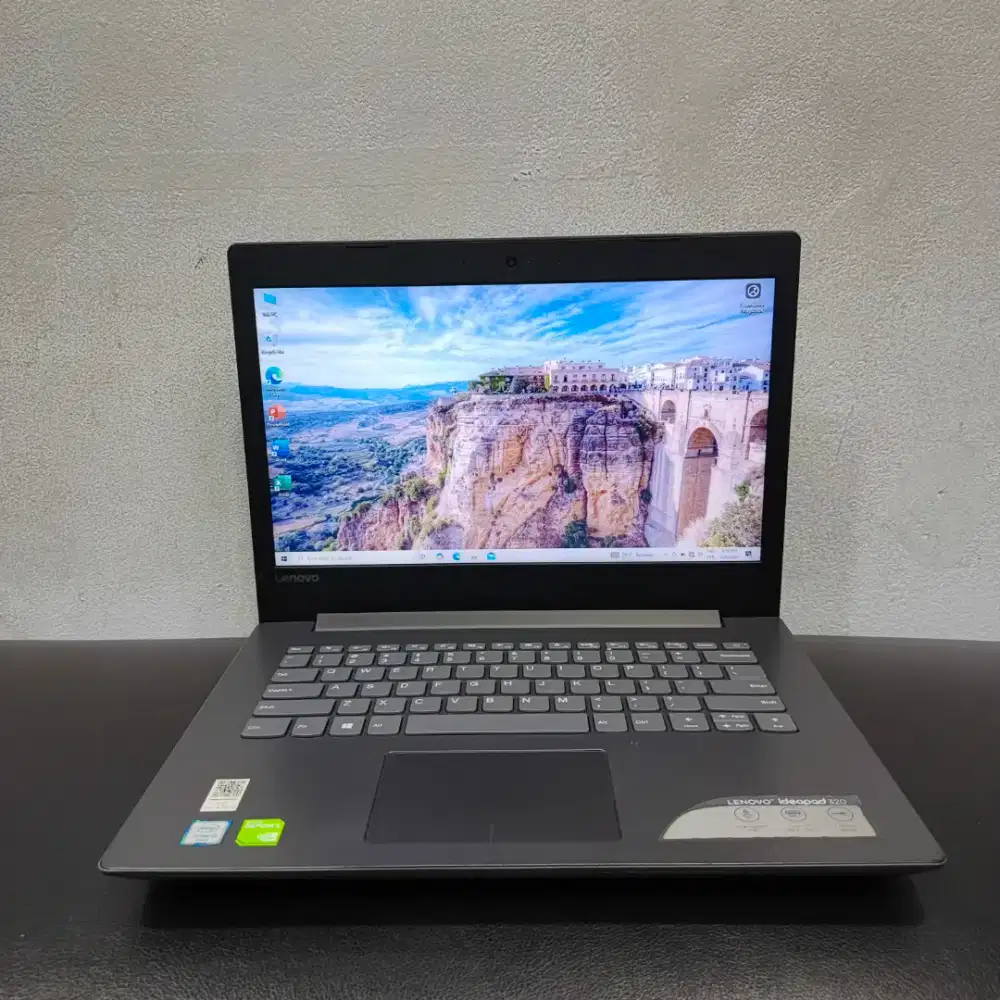 Lenovo ideapad 320 14 inch Core i3 - 6006U RAM 8GB SSD 256GB 920MX 2GB