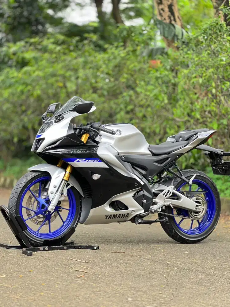 YAMAHA R15M ABS CONNECTED 2024 SILVER KM LOW PAJAK PANJANG TANPA PR