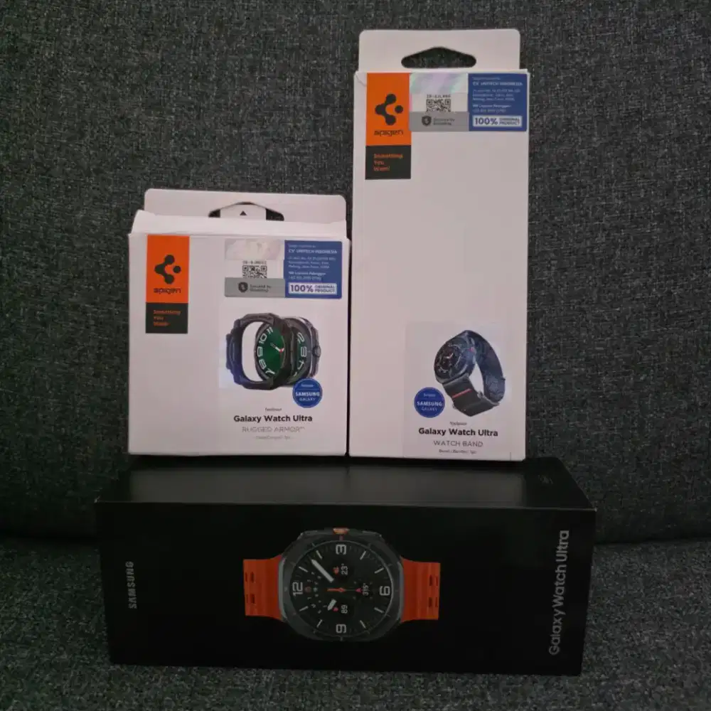 Samsung Galaxy Watch Ultra Titanium Gray