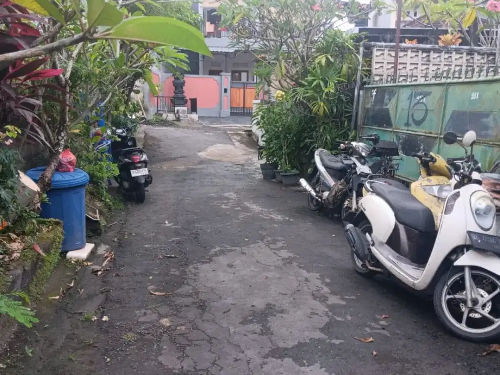 Jual Tanah Bonus Rumah Di Jalan Dalung Permai  Badung  Bali. Gatsu Barat,Puspem Badung, Sempidi, RS Kapal, Kerobokan, Canggu , Kuta,