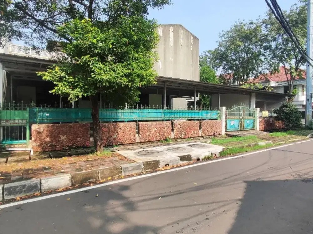 RUMAH LAMA HITUNG TANAH POSISI HOOK DALAM KOMPLEK di CEMPAKA PUTIH JAKARTA PUSAT
