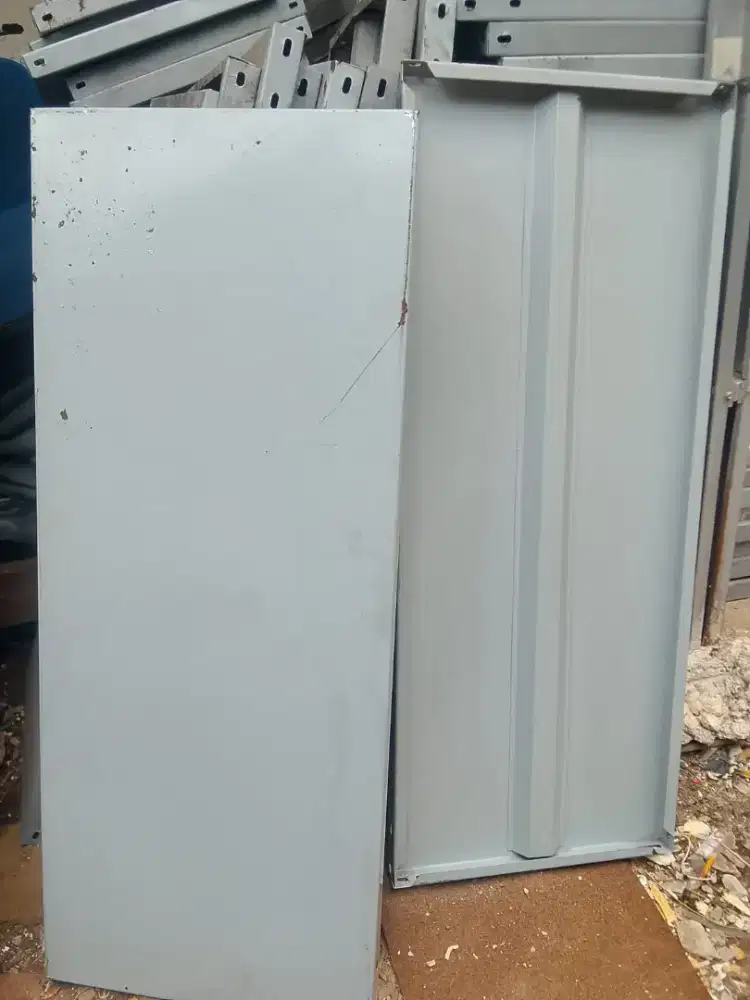 Jual rak besi 30 set harga persetnya 375