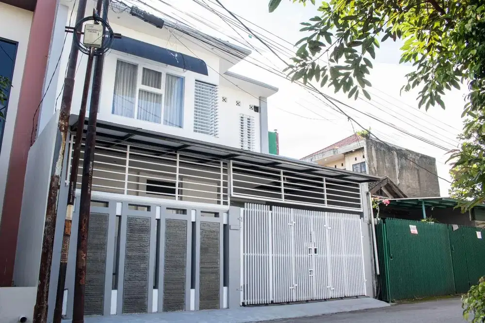 Nyaman 2 Lantai 5KT Dekat Masjid & Tol Kopo – Siap Huni