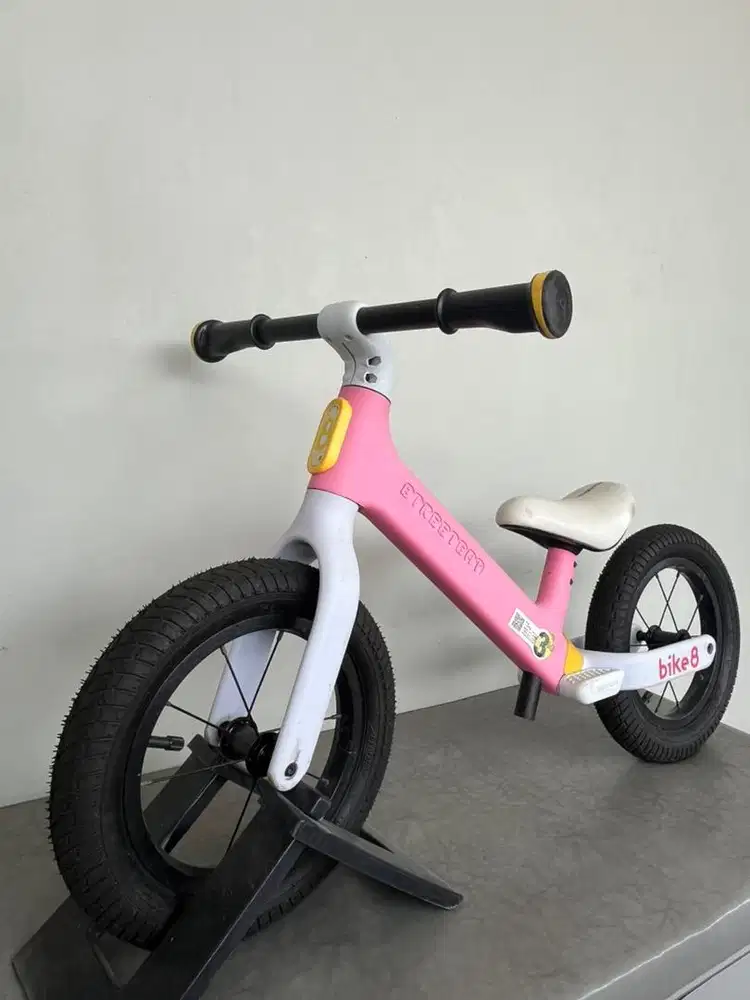 BIKE8 SF-1 PRO Balance Bike / Push Bike