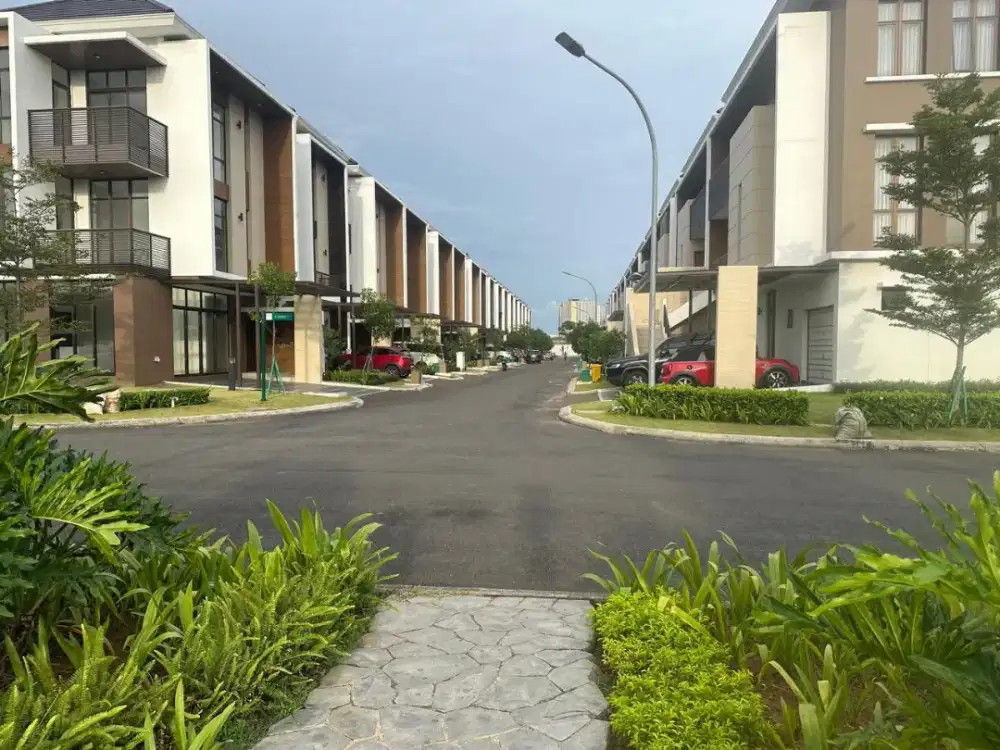 Dijual Rumah 3 Lantai Cluster Morizen Summarecon Bekasi