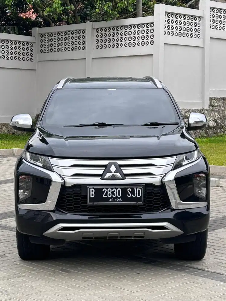 PAJERO SPORT EXCEED 4X2 AT 2021 HITAM