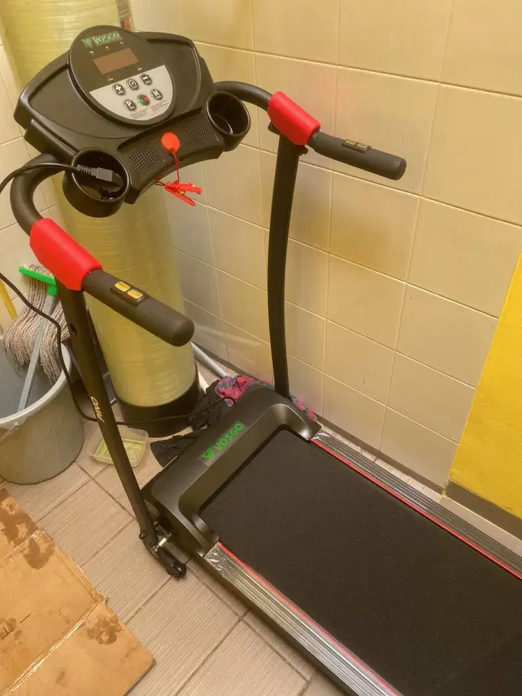 Alat Fitness Treadmill Elektrik Vosgo Pino