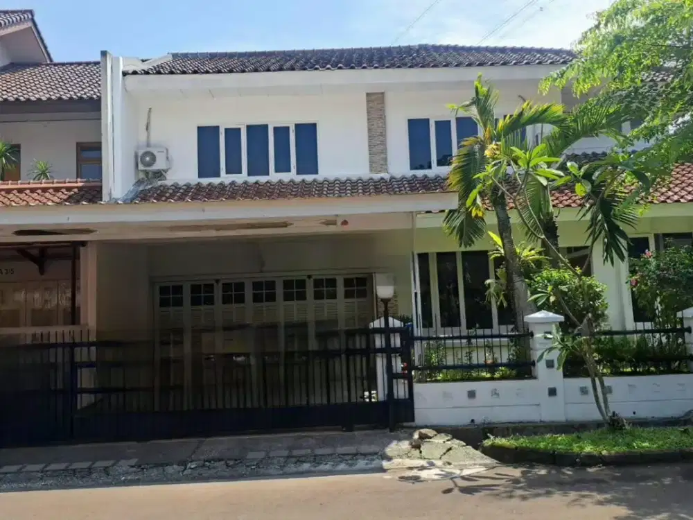 Rumah Asri Siap Huni 2 Lantai Hadap Selatan di Sektor 9 Bintaro