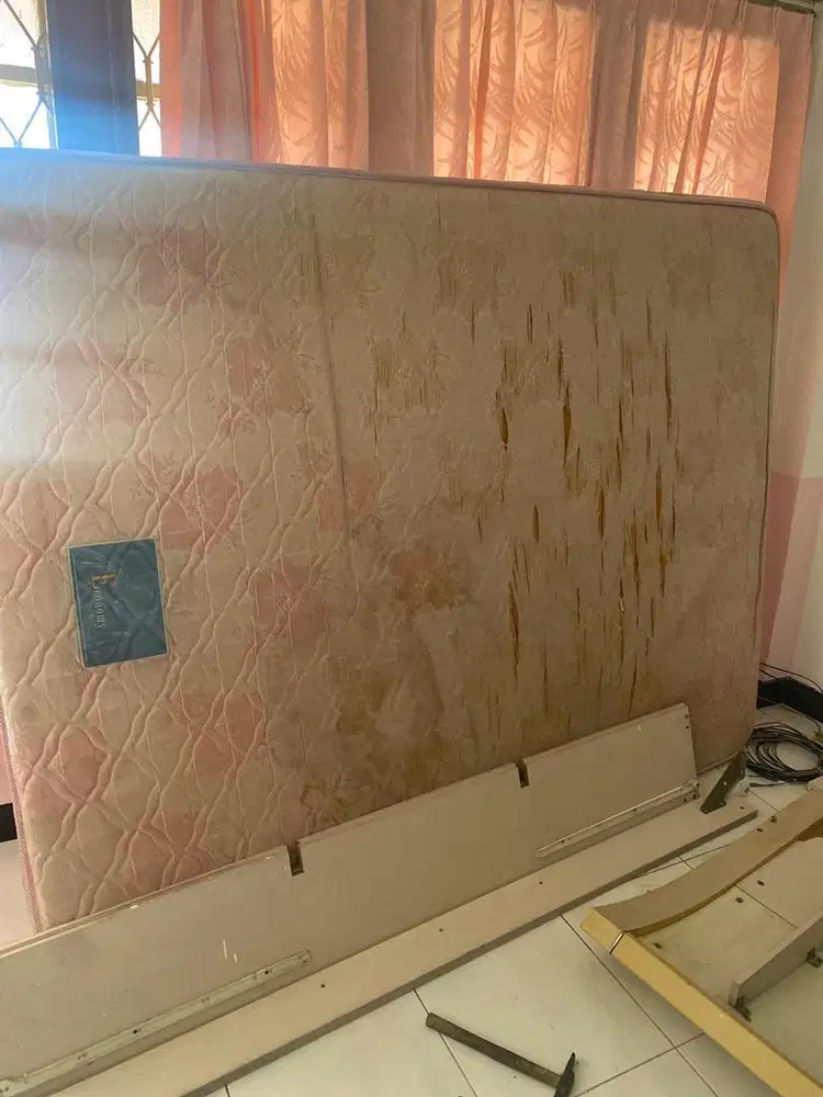 Kasur spring bed layak pakai