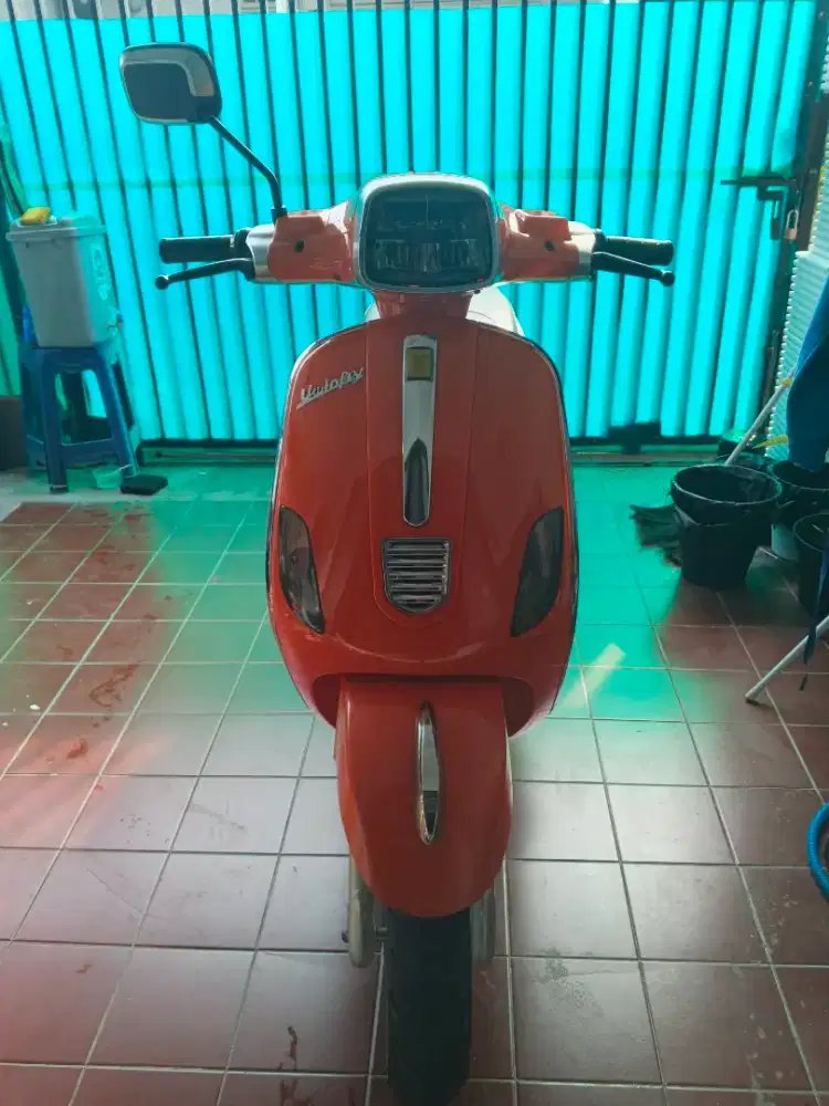 Uwinfly T3 motor listrikscooter model vespa