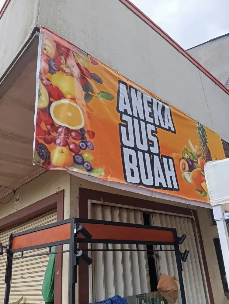 Dicari karyawan Perempuan khusus Jus