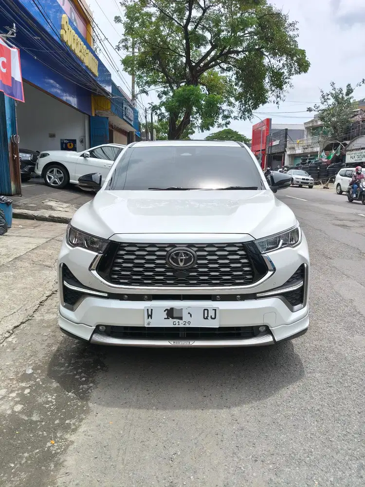 ZENIX Q HYBRID MODELLISTA MATIC 2023 KM LOW