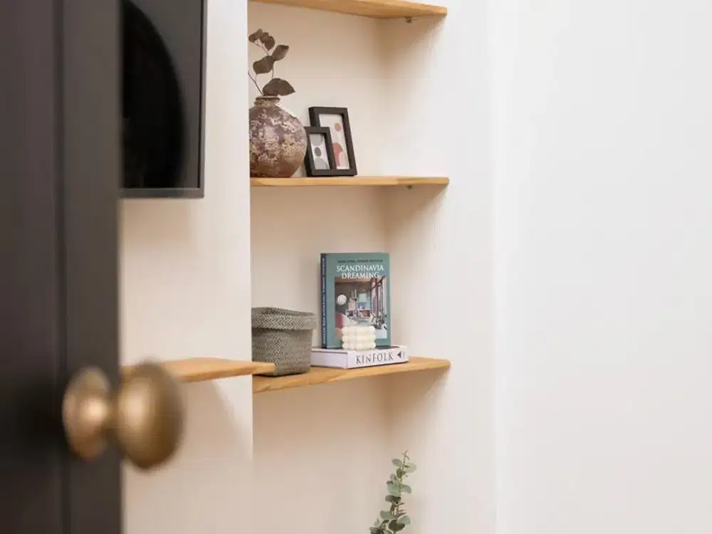 4 KT JL Damai FURNISHED Villa Homestay Rumah Mewah Dekat UGM, Jl Kaliurang, UII