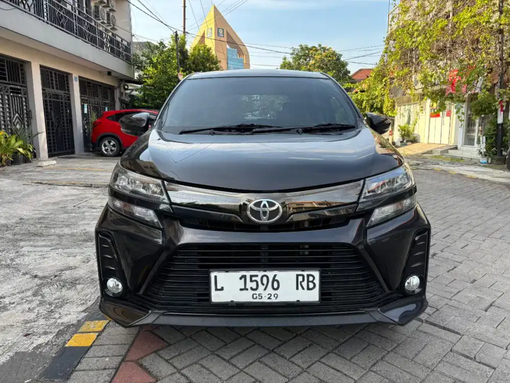 TOYOTA AVANZA VELOZ 1.3 AT 2019 low KM