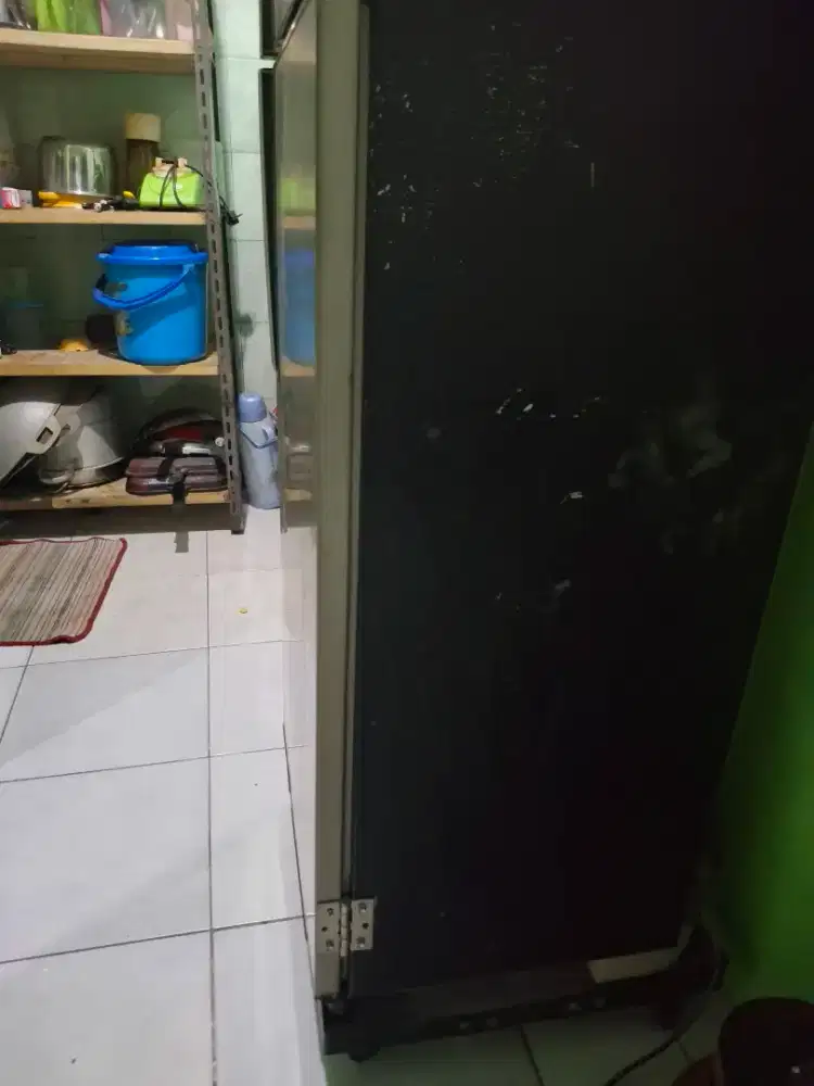 kulkas 2 pintu masih dingin