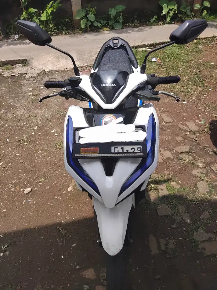 Vario 125 CBS 2018 White Blue