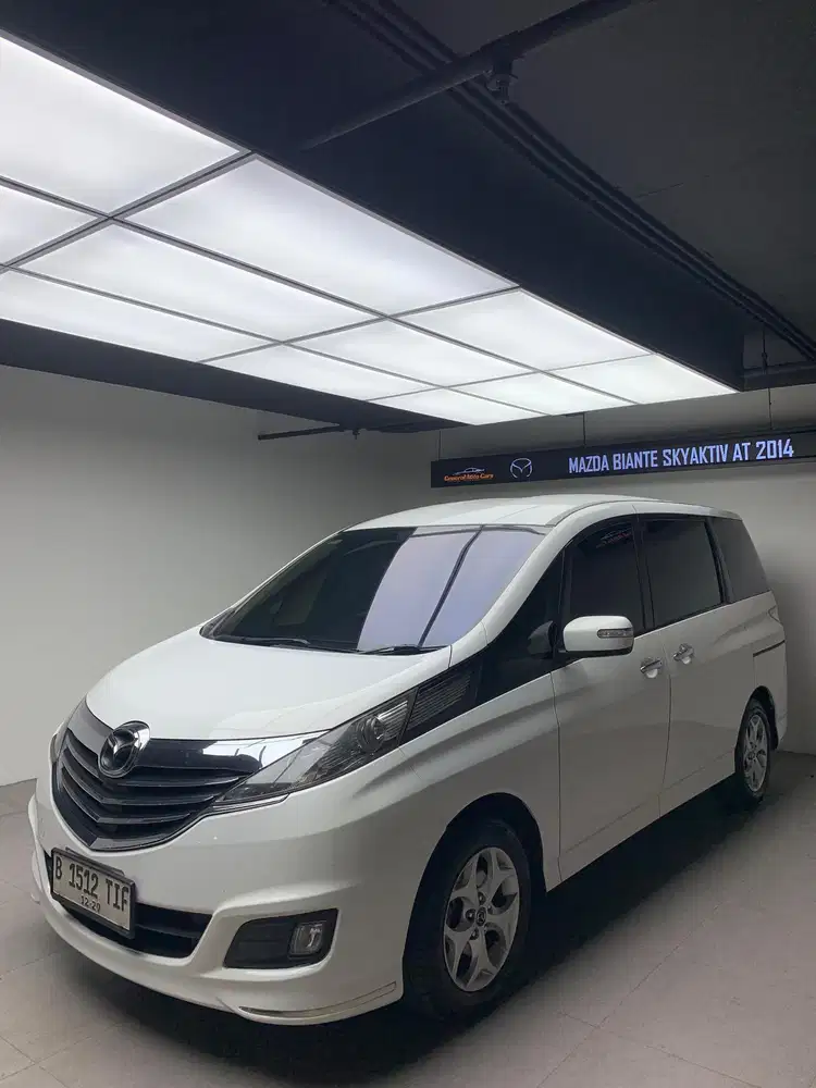 Mazda biante skyactiv 2014 2.0cc matic mobil keluarga ternyaman!