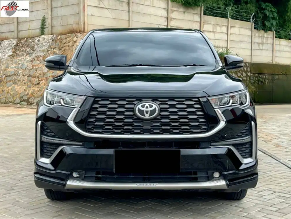 TOYOTA INNOVA ZENIX V HYBRID MODELLISTA 2025 AT 2.0 LOW KM.7RB