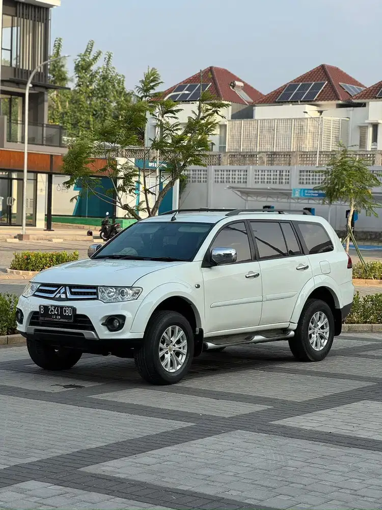 Mitsubishi Pajero Sport Exceed 2015 Putih