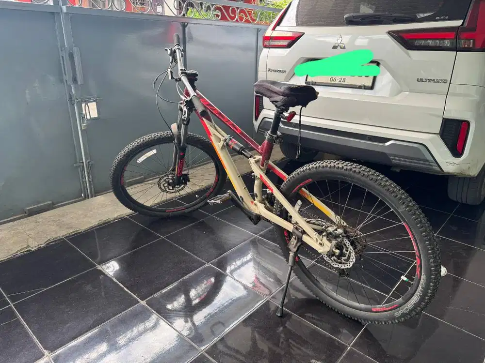 DIJUAL POLYGON SISKIU D5