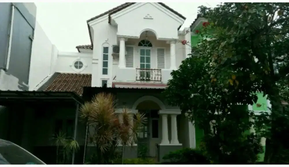 Dijual murah Rumah beserta perabot di Casablanca
