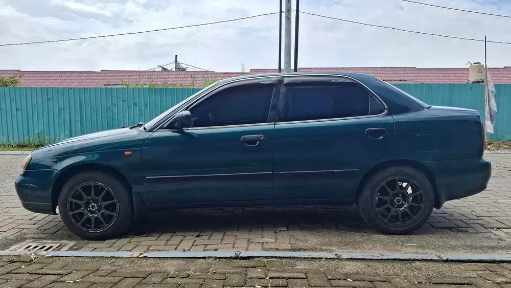 Suzuki Baleno 2000 Bensin