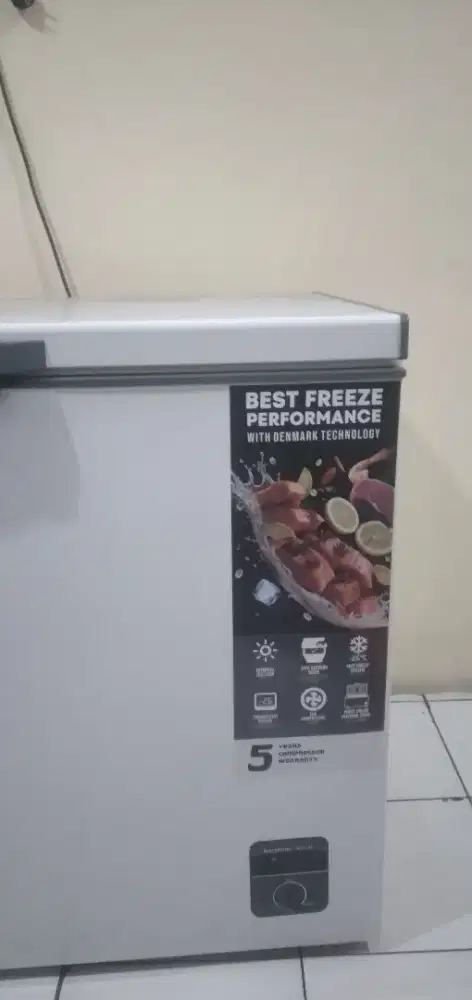 Di jual freezer GEA 318liter