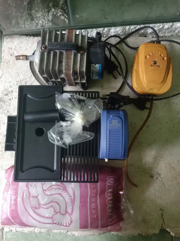 Aerator bekas dan baru serta alat tempat filter