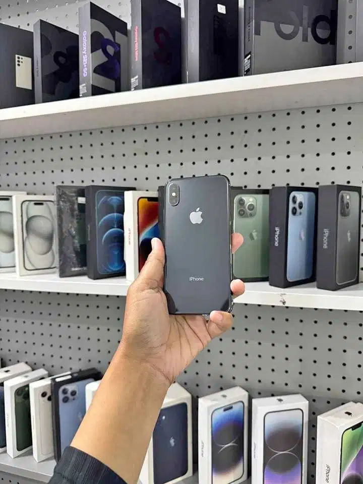 iPhone X 256gb all opp Second iBox Normal