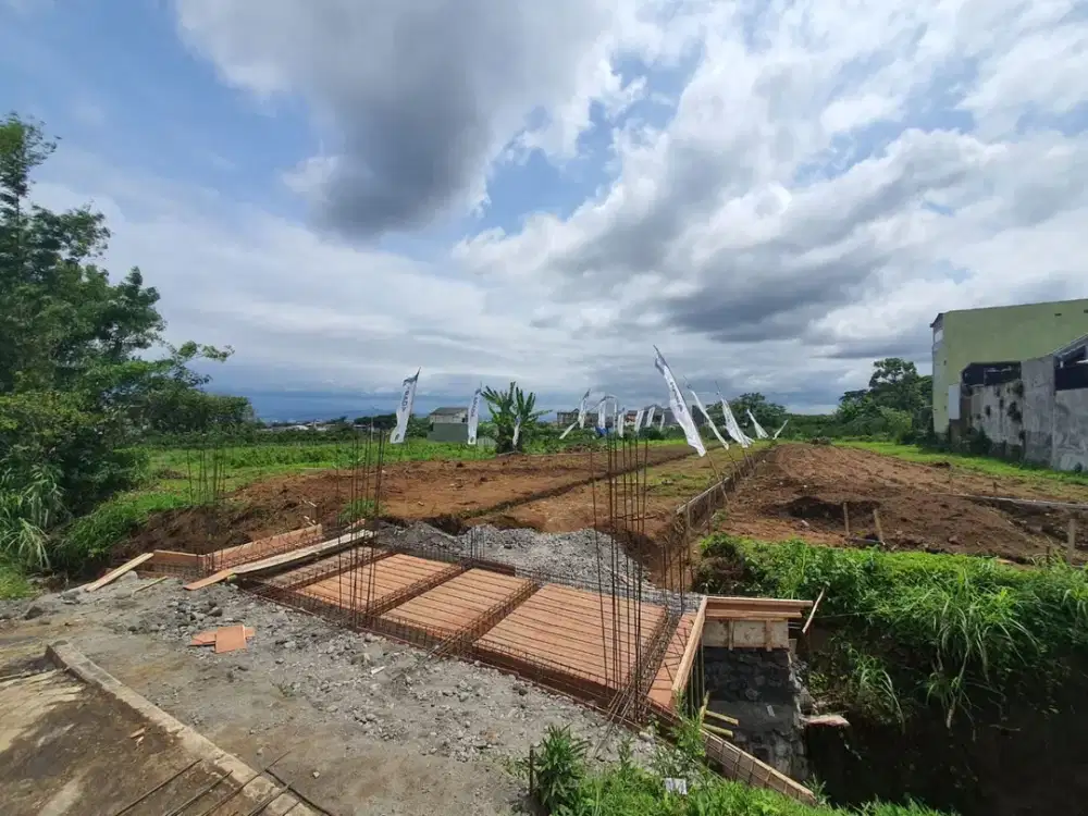 Investasi Rukos Joyoagung Malang, Lingkungan Padat Kos