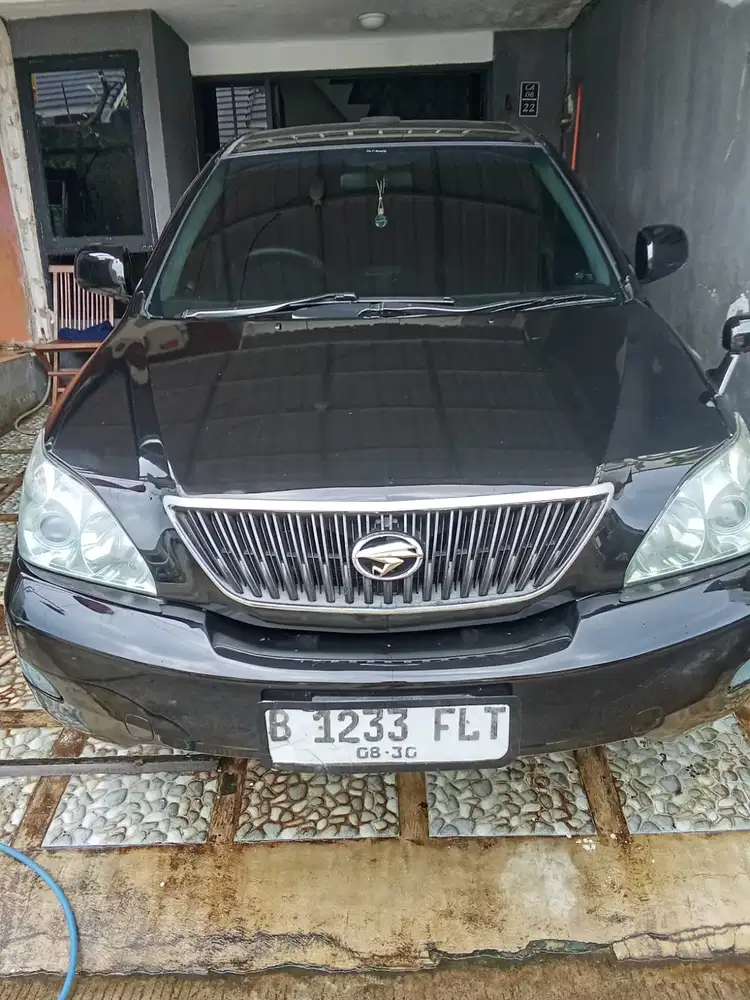 Toyota Harrier 2004 Bensin