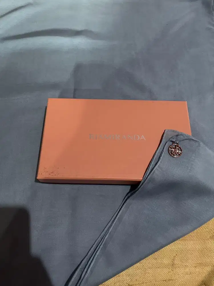 Preloved Jilbab Ria Miranda Syna Scarf