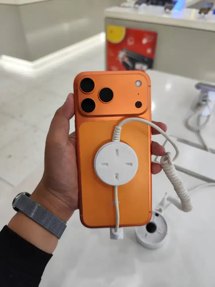 CICILAN  IPHONE 17 PROMAX