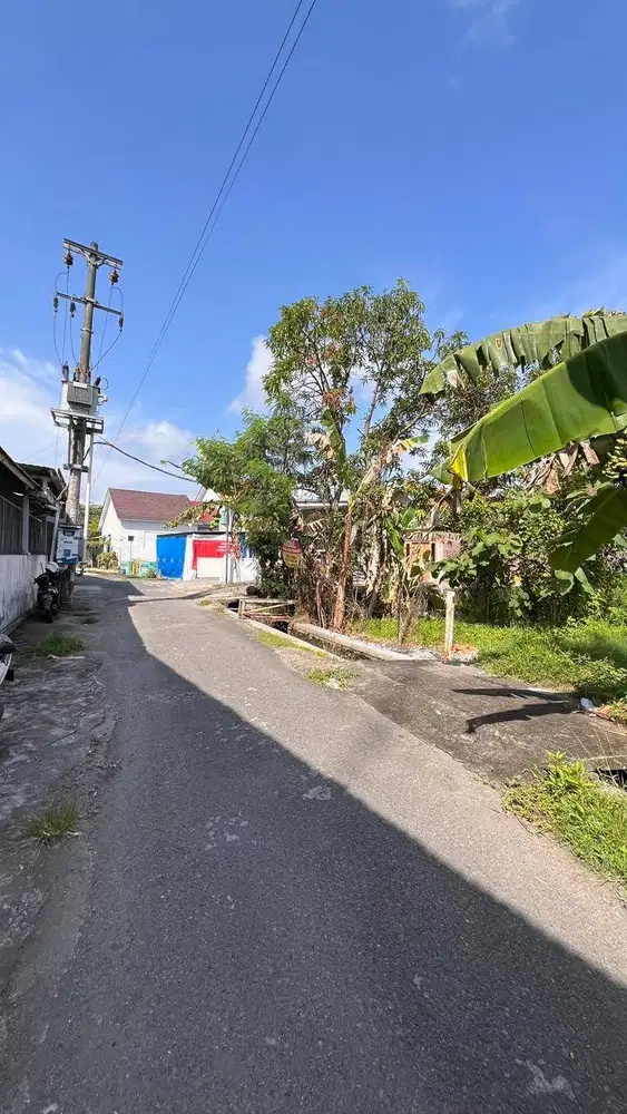 TANAH LUAS DIJUAL MURAH DEKAT JALAN RAYA