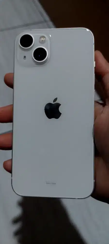 Iphone 13 starlight 128GB masih garansi ibox