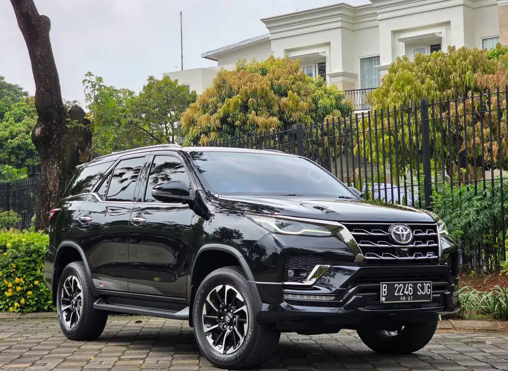KM.64.RB|UNIT SEGER| FORTUNER GR SPORT 2.8 AT 2022 HITAM ISTIMEWA !!