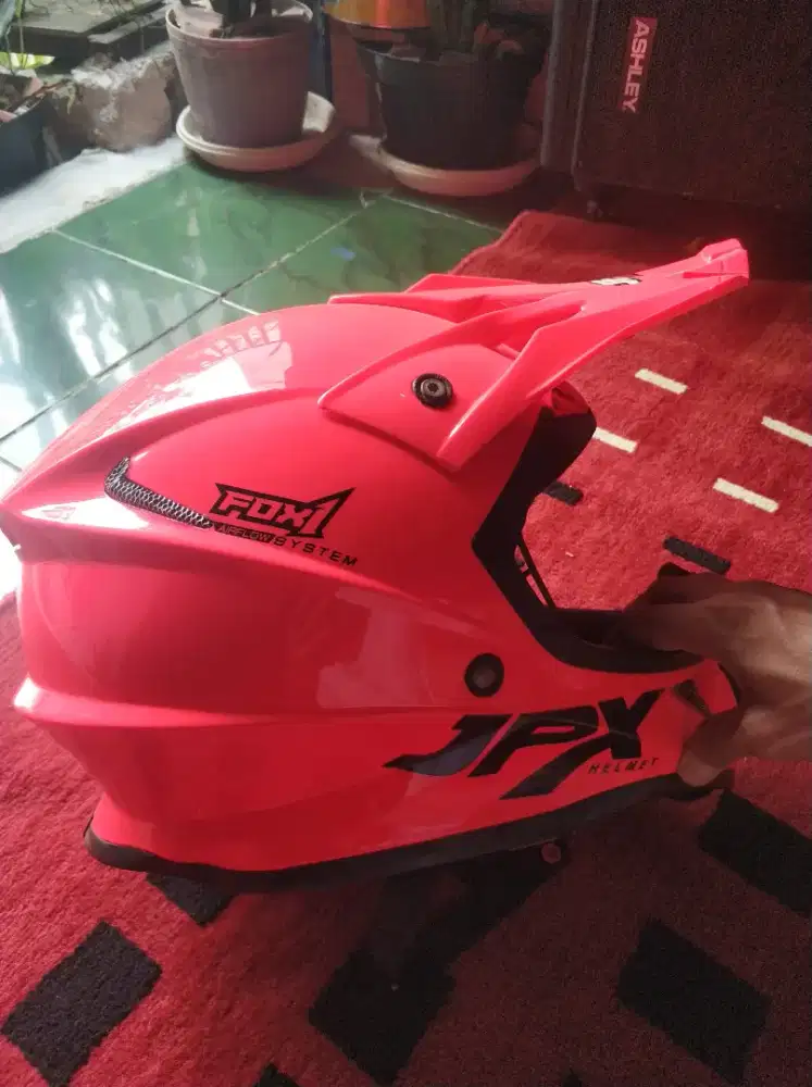 Jual Helm Trail Merk Jpx fox1 mulus
