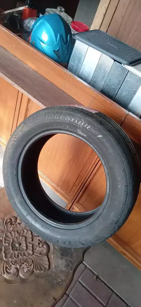 BAN MOBIL TUBLES BEKAS 80% 185/60 R15 84H  BRIDGESTONE TECNO