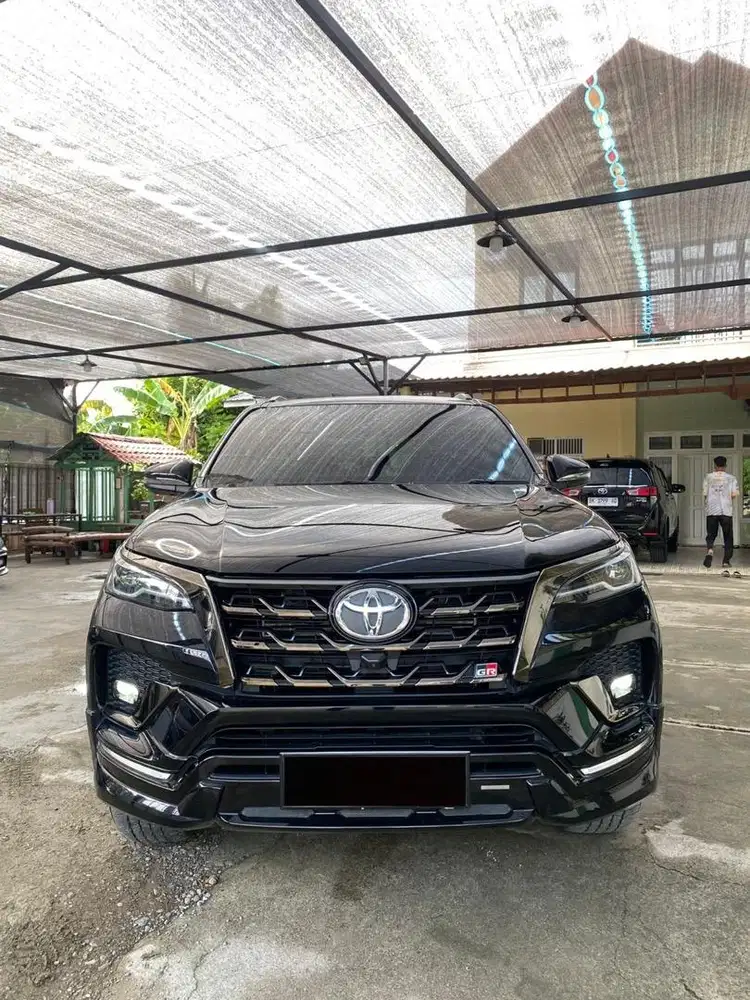 TOYOTA FORTUNER GR SPORT 2.8 AUTOMATIC DIESEL TAHUN 2022
