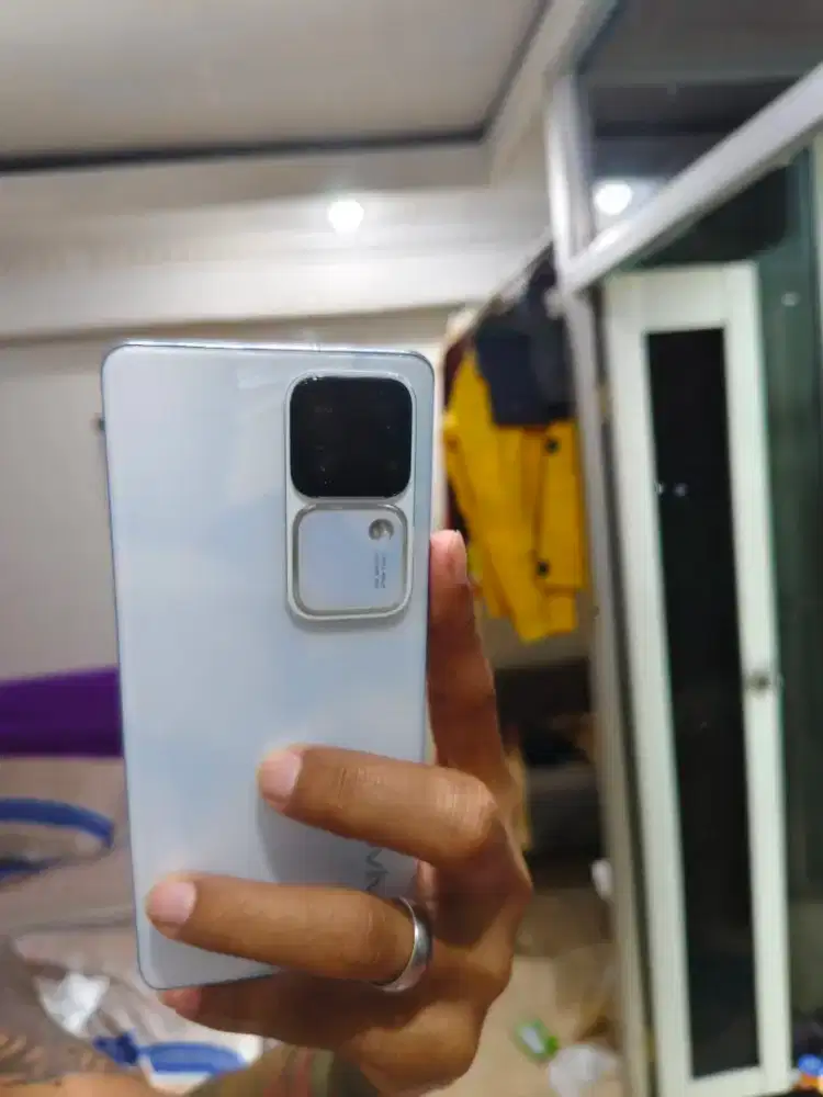 Vivo v30 5G hp + charger