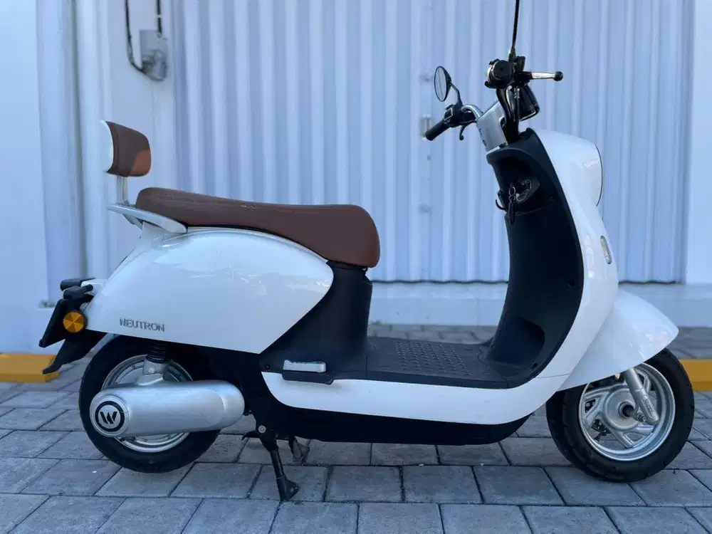 Motor listrik w moto neutron 2022