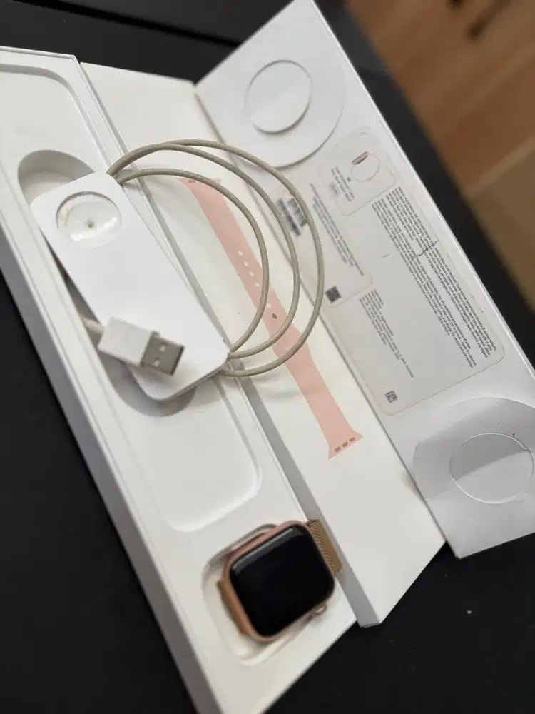 Iwatch se 40mm lancar jaya mantap